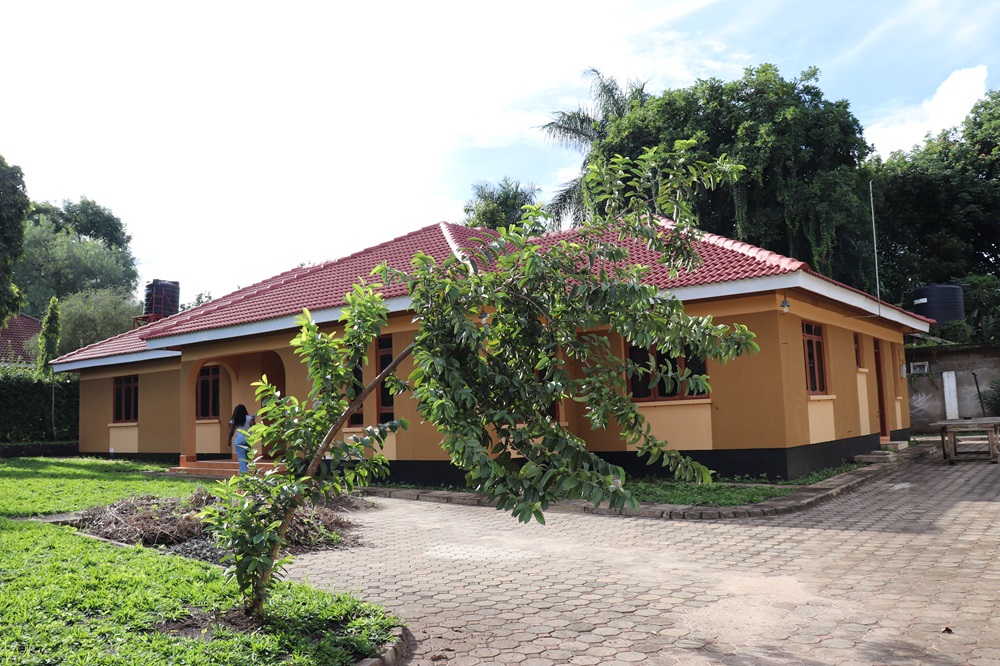 5 Bedroom For rent to next to PPF Olorien