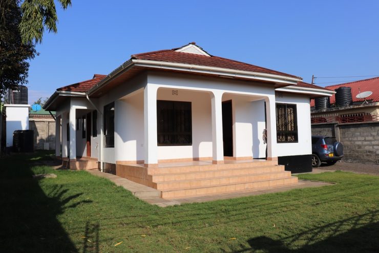 3 Bedroom House For Sale in Njiro close to IAA